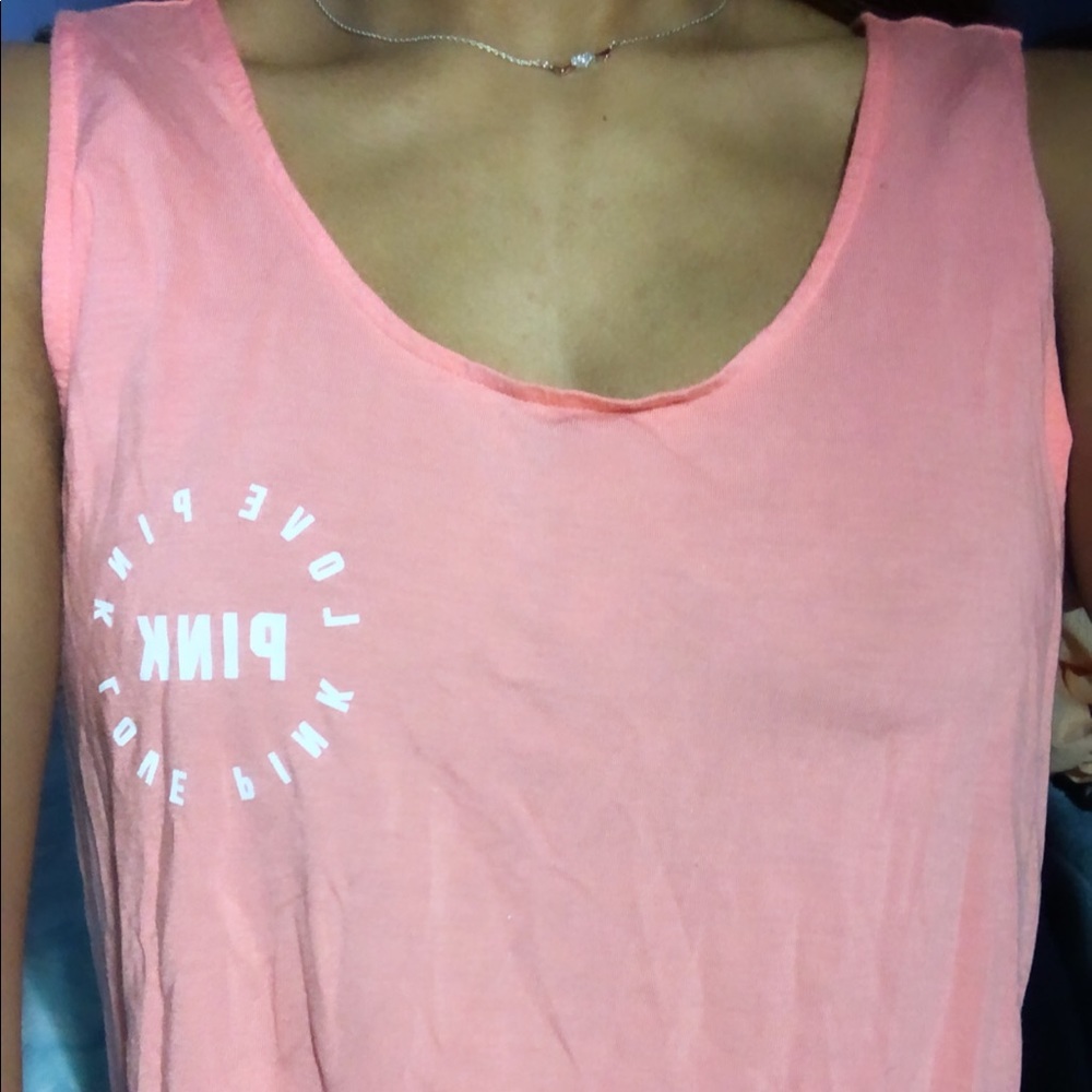 No sleeve summer top